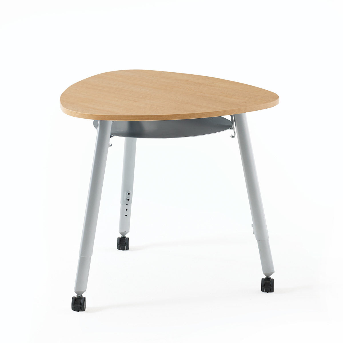 Flowform® Round Triangle Table